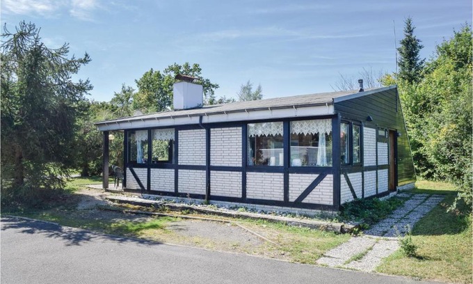 Ferienhausgebiet Hillenseifen House | Awesome Home In Gerolstein With Wifi
