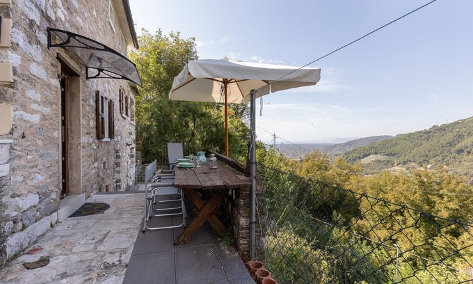Pietrasanta House | Awesome home in Pietrasanta -LU-
