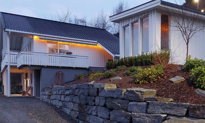 Olden House | Awesome home in Olden with WiFi