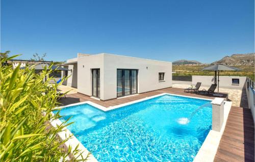 Kamen House | Awesome Home In Split With Wifi