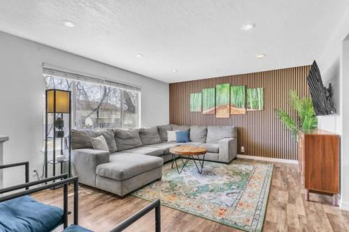 Lakeview House | Awesome house near BYU with lots of amenities