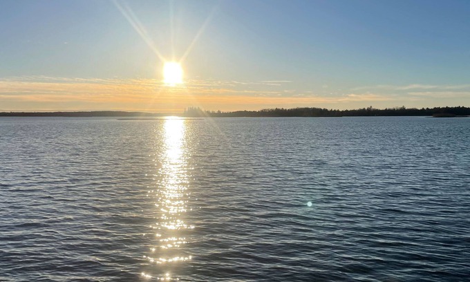 Alpena House | Awesome Lakefront Home with over 2,000 sqft & 160’ of lake frontage.