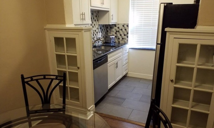 Central Oklahoma City Apartment | Awesome, newly remodeled in the Plaza District