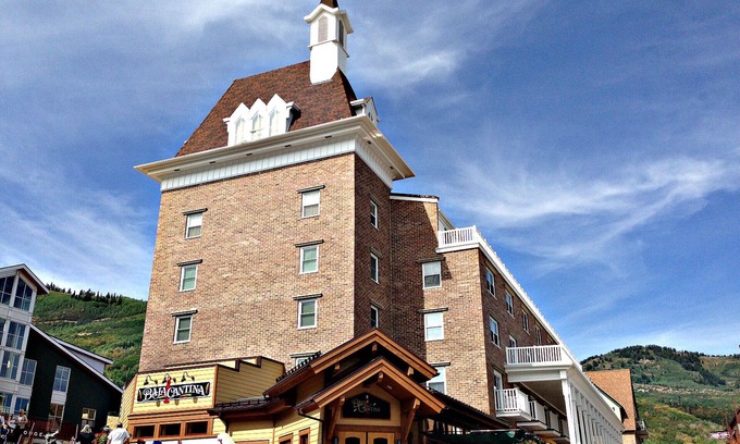 North Park City Condo | Awesome Ski in/Out, K, 2q,Resort Plaza Pool Hotub Sleeps 6