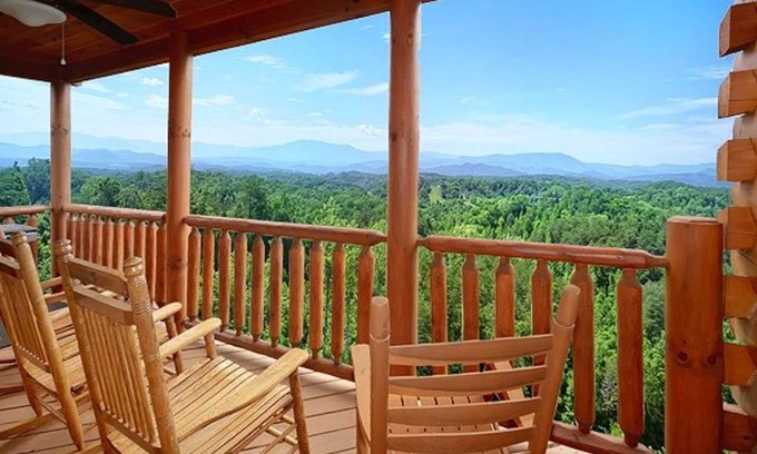 Sevierville Cabin | AWESOME VIEW! GREAT LOCATION!, Great Game Room 50% Off Zipline