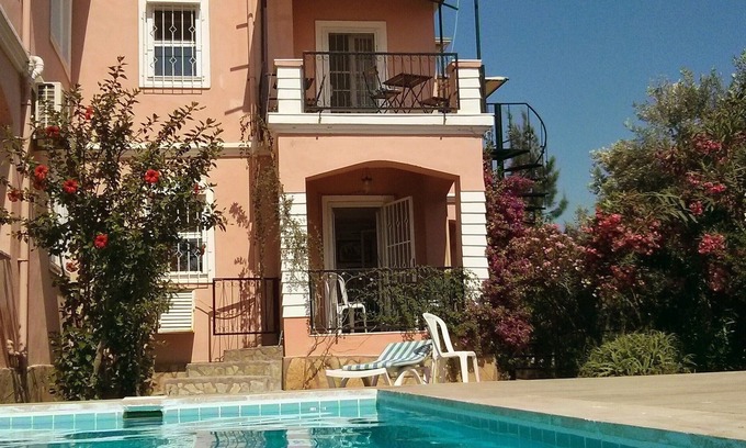 Fethiye City Center Apartment | Ayyildiz Apt, Villa Begonia, Spacious Garden, With Garden and mountain views