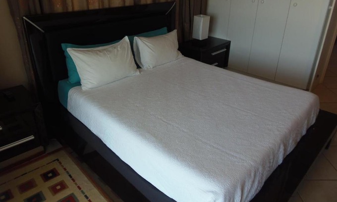 Shelly Beach Apartment | Azriel 3