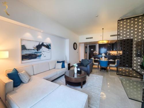 Abu Dhabi Apartment | Azure Crest 2BR - Ocean View Apartment Near Marina Mall