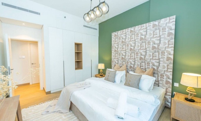 Dubai Apartment | Azure Escape !Joyful 1 Bed Apartment close to the Sea!