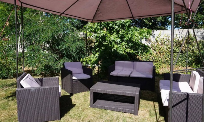 Medis Bed & Breakfast | B&B, 5 min from the BEACHES of Royan, park,