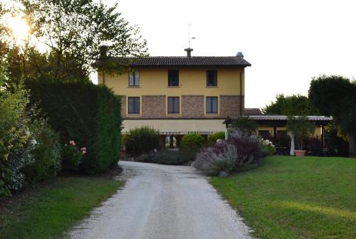 Chiusa Ferranda Bed & Breakfast | B&B La Ca Vecia