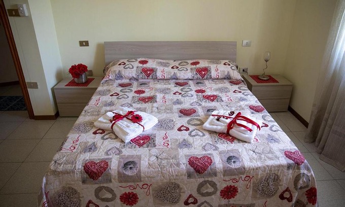 Amorosi Bed & Breakfast | B&B Le Magnolie