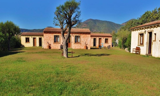 Olbia Bed & Breakfast | B&B Pubulos