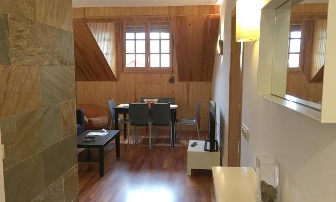 Benasque Apartment | B15 - Edif Los Tilos 1, 3º - Villmor
