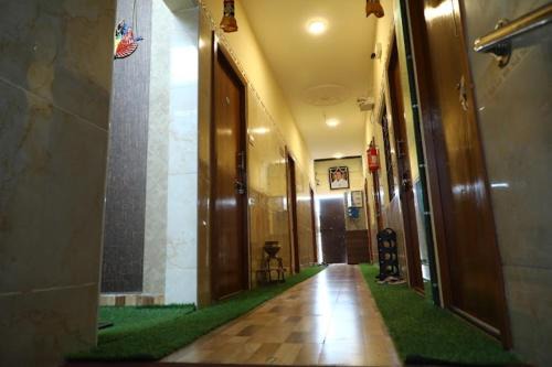 Vellore Hotel | Babu naidu residency BNR