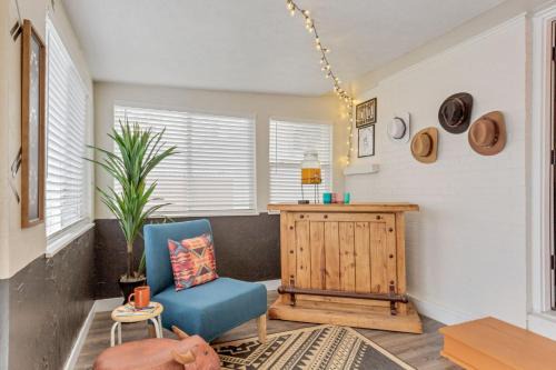 Arvada House | Backyard BBQ Retreat: Central 3bd - Prime Location