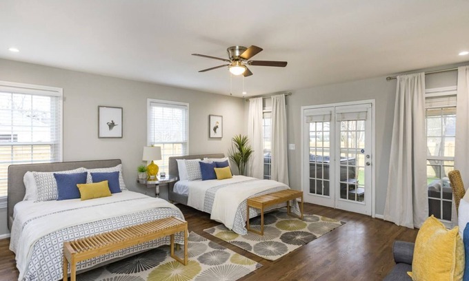 Oak Hill House | Backyard Oasis 4 Miles to Downtown! Hot Tub! Dog Friendly!