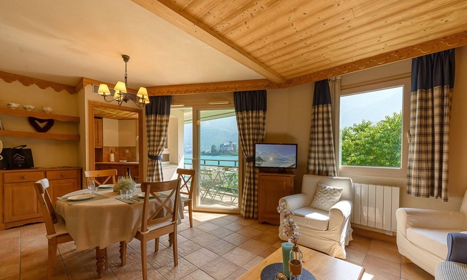 Duingt Apartment | BAIE DES VOILES - #206 DUPLEX 3ch vue lac