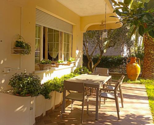 Miramare Bed & Breakfast | Baki B&B