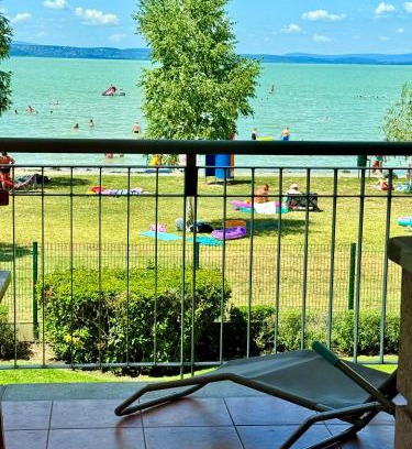 Siofok Aranypart Apartment | Balaton BeachSide Apartman Siófok N1