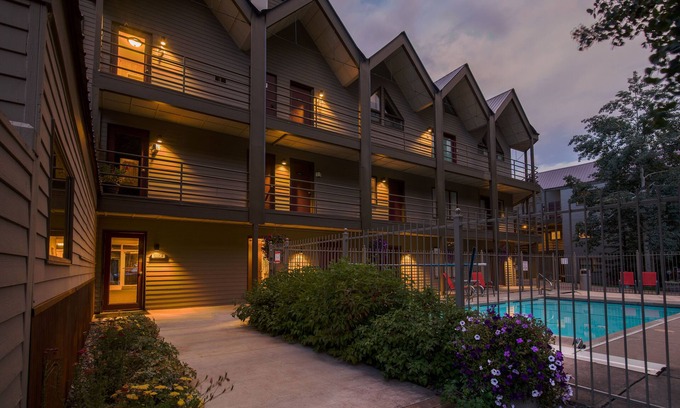 Telluride Condo | Balcony,Steps to Chair Lift,Close to Dining/Shopping, Saline Pool/Hot tub