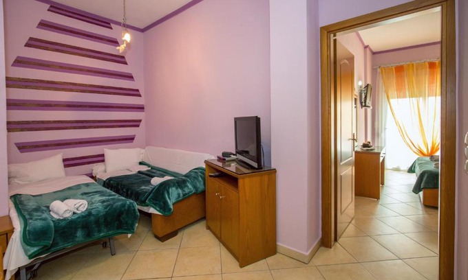Potos Apartment | Balkan House
