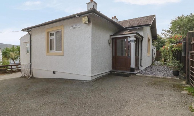 Bangor House | Bangor Cottage
