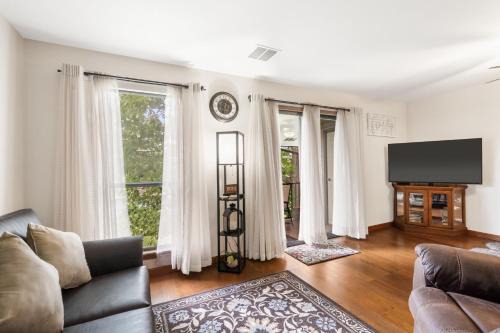 Table Rock House | Banta House Retreat at the Pointe