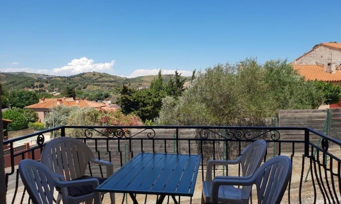 Banyuls-sur-Mer Apartment | Banyuls vu d'en haut : appartement T3 spacieux