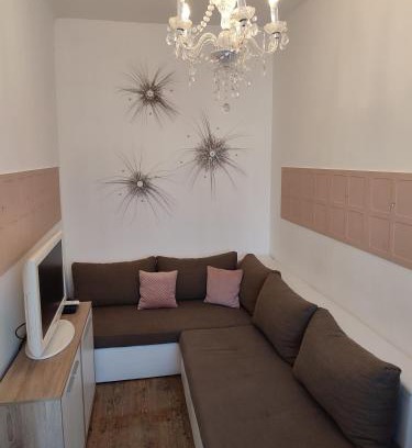 Angyalfold Apartment | Barbara House