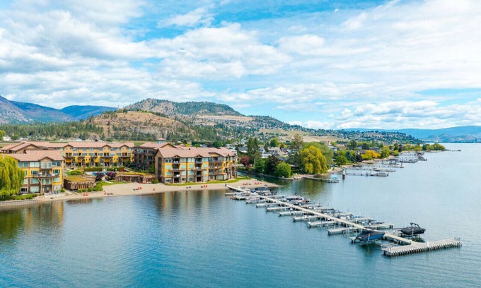 Westbank Condo | Barona - Katherine`s Place · Breathtaking Lakefront Condo with Boat Slip