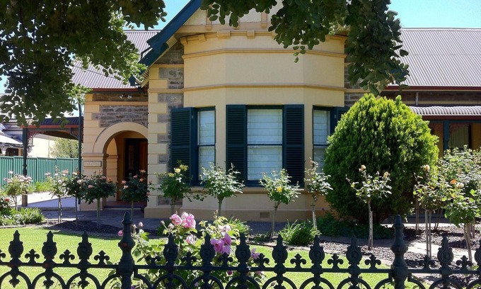Tanunda House | Barossa Dreams-Emerald Dreams