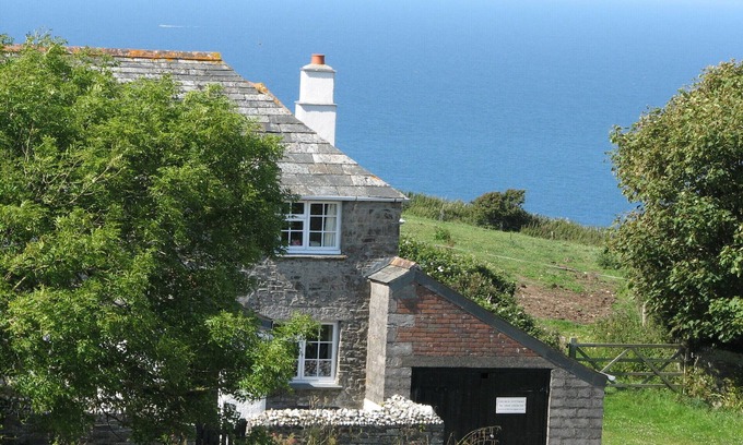 Saint Gennys House | Barton Cottage