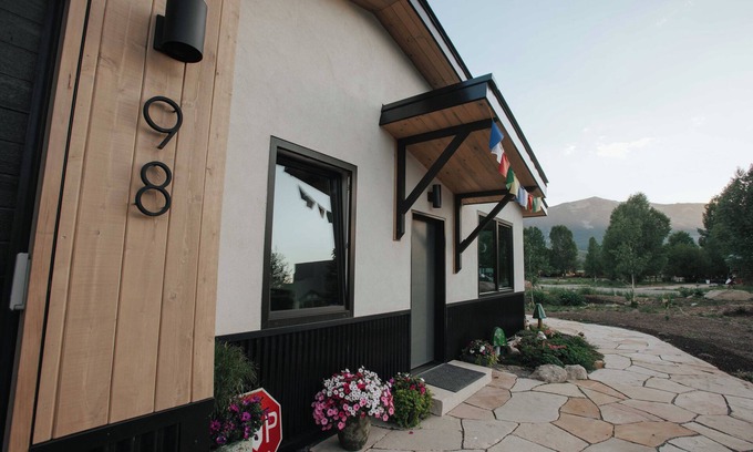 Crested Butte South House | Basecamp at Whetstone Vista Is A New Modern Mountain Retreat With Stunning Views