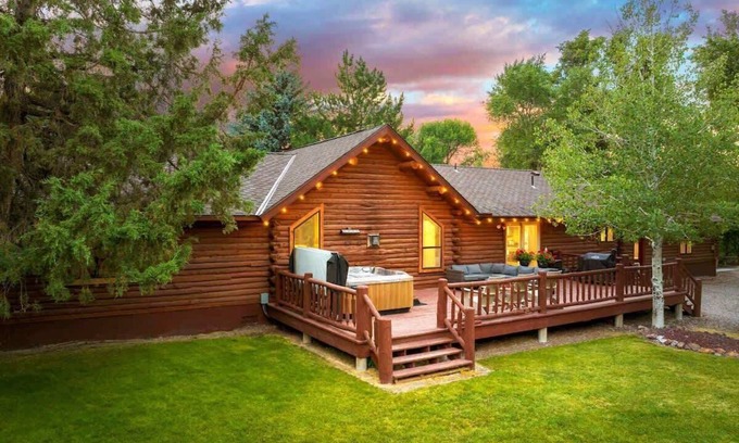 Rigby Cabin | Basecamp Stays: Private Island, Fire Pit, Arcade!