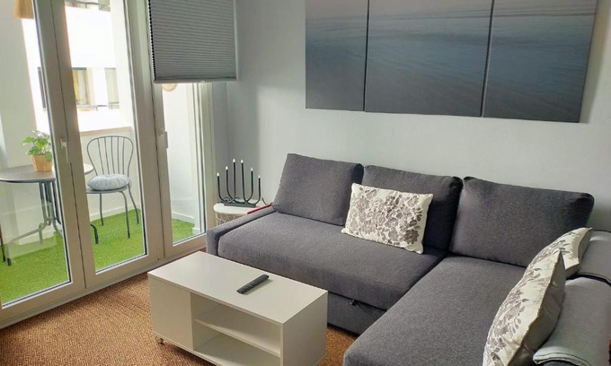 El Puerto de Santa Maria Apartment | BASTINAZO ALOHADREAM - PREMIUM - La mejor ubicación con Aire Acondicionado, Insonorización, Terraza y Equipamiento en El Puerto de Santa María - Grupo de solo menores de 25 no aceptados salvo fianza adicional