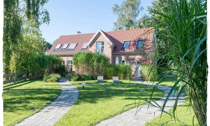 Liepe House | Bauernkate Seerose