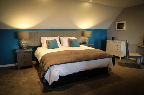 Dalgety Bay Bed & Breakfast | Bay and Bridge