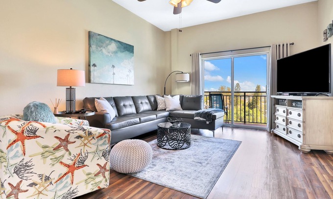 Madeira Beach Condo | Bay front condo, shared pool and hot tub right next to the beach