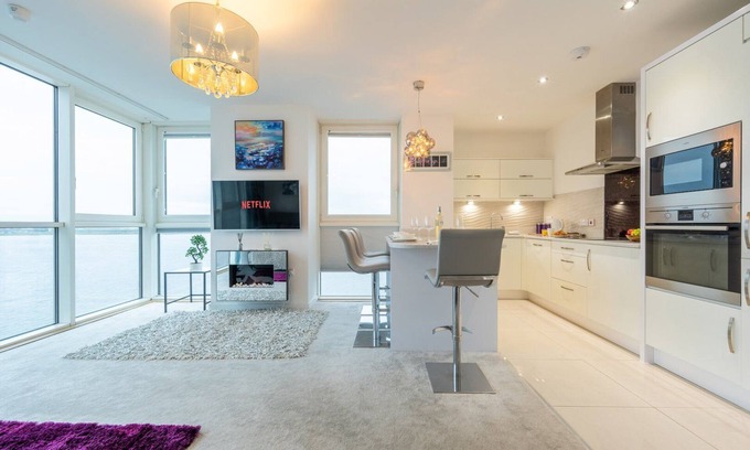 Grangetown Apartment | Bay Point by Tŷ SA