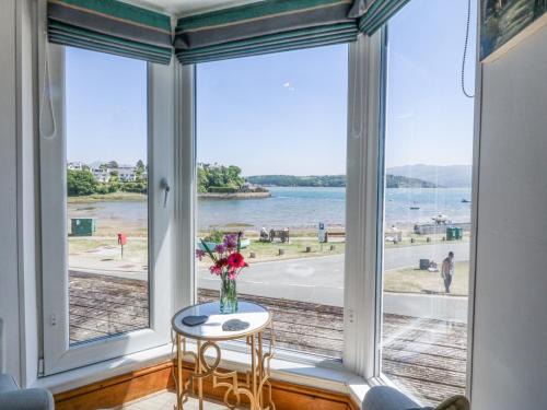 Borth-y-Gest Apartment | Bay View Apartment