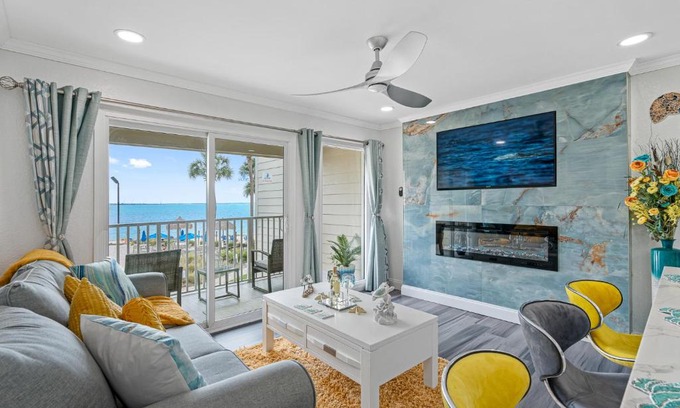 Rocky Point House | Bay Views from your Balcony Beach Resort Tampa