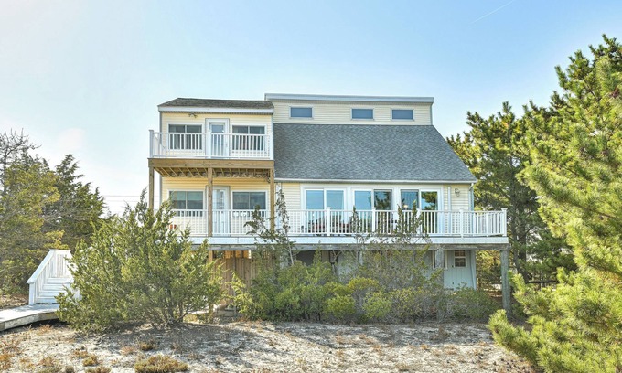 Broadkill Beach House | Bayfront in Broadkill Beach
