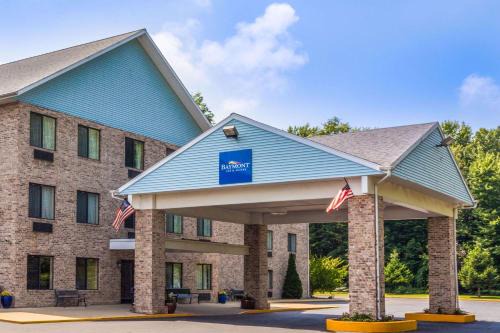 New Buffalo Hotel | Baymont by Wyndham New Buffalo