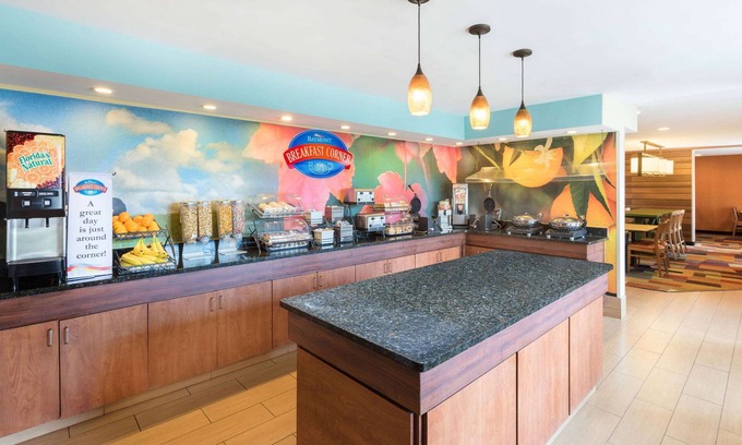Savannah Hotel | Baymont by Wyndham Savannah Midtown