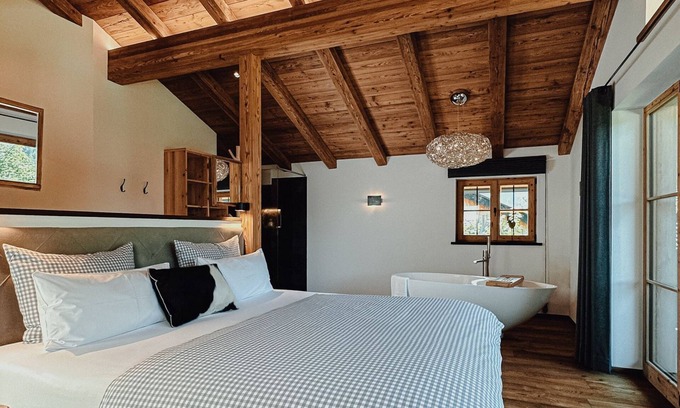 Bayrischzell House | Bayrischzell Chalets - Chalet Nordic with private whirlpool and sauna
