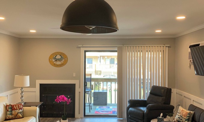 Little Salisbury Condo | Bayside Canal condo in Mid-Town Ocean City, MDnPets Welcome, No pet fee!