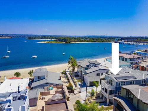 Central Mission Beach House | Bayside Cove 8