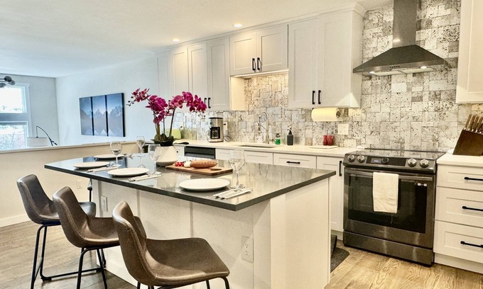 Avon Condo | BC and Vail - Luxe Mountain Retreat - Nottingham Lake