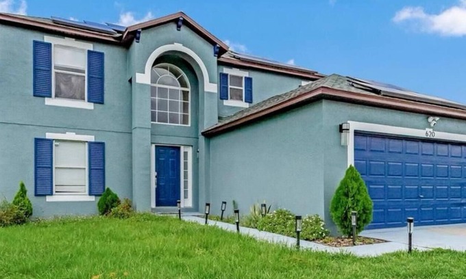Poinciana House | Be Home Away from Home